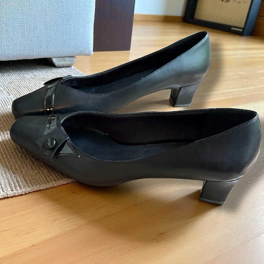 Easy Street‎ Impression Classic Black Pumps Size 9 New